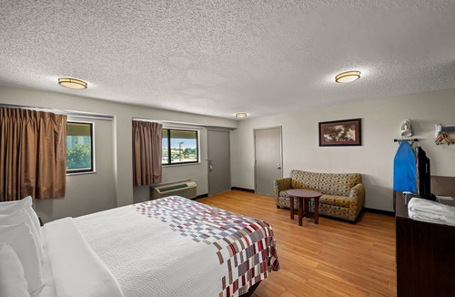 Las Colinas Hotel | Red Roof Inn Dallas - DFW Airport North