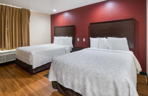 Burleson Hotel | Red Roof Inn PLUS+ Fort Worth - Burleson