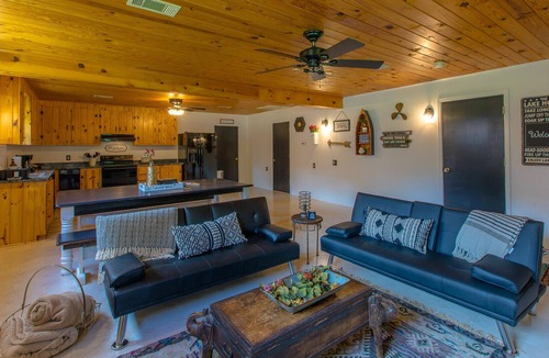 Brookeland House | Reel Paradise - Water View and Seasonal Access home in Rayburn Country