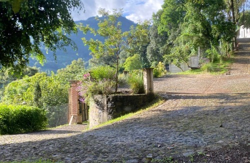 San Mateo Milpas Altas House | Refuge where Tradition and Nature Meet