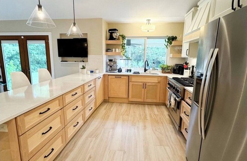 Austin House | Relax & Recharge - Modern South ATX + Cowboy Pool