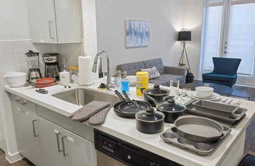 Collin County Apartment | Relax & Save | Weekly & Monthly Discounts