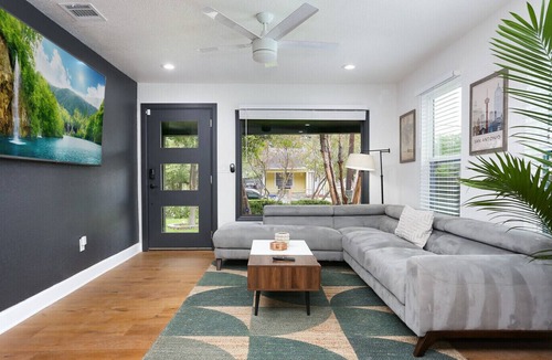 Tobin Hill House | Remodeled Modern Home w/Pool, Hot Tub,Mins to Pearl, Pet Friendly