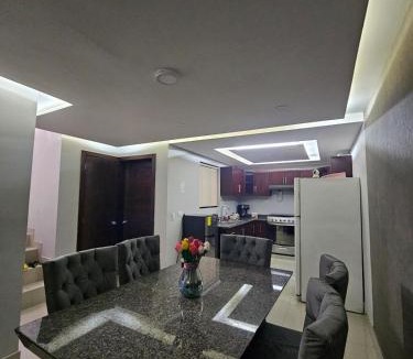 Garcia House | Residencia en Mitras Poniente