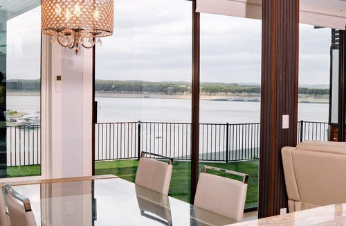 Vineyard Bay House | Retreat at Lake Travis Austin/Water Front/Boating
