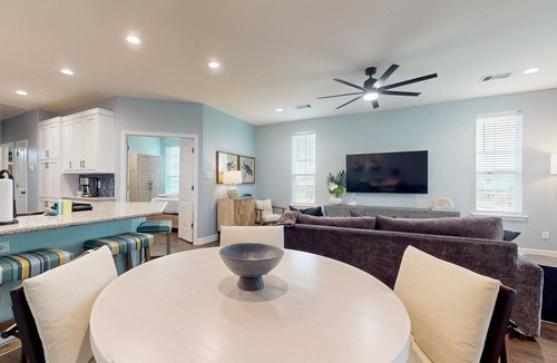 San Luis House | Retreat | Gulf Views | Large Deck | Group Ready
