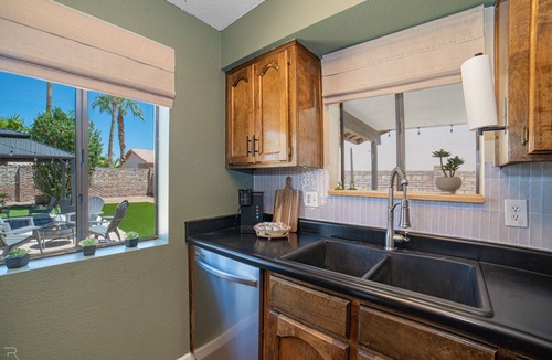 Mesa Del Sol House | River Fun Awaits! Pool, Putting Green, Game room & More – Sleeps 8!