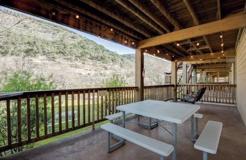 New Braunfels House | River View on the Guadalupe
