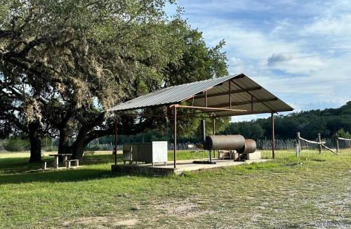 Rio Frio House | RiverBend Retreat
