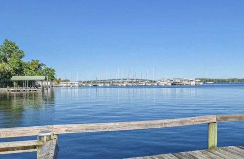 Palatka House | Riverfront Home with DOCK- South Historic District- Bring Your Boat!