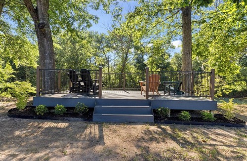 Golden Cabin | Riverfront Retreat | Beach, Fish & Trails