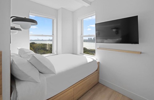 Central Park West Hotel | Riverside Tower Hotel