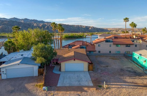 Bullhead City House | Riverview Oasis