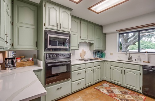 Granbury House | Rockstar waterfront lake house! Mid century modern with large 2 story party deck