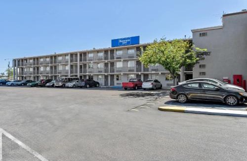 Northwest Heights Hotel | Rodeway Inn Albuquerque West