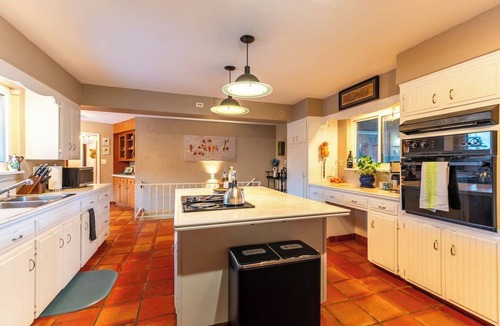 Cascade-Chipita Park House | Romantic Getaway; Private Hot Tub, Mt Views & Art