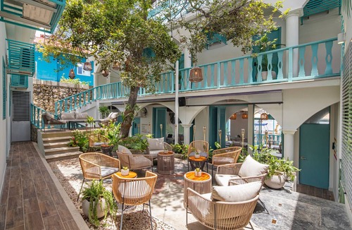 Flores Apartment | Room for 6 people with lake front balcony