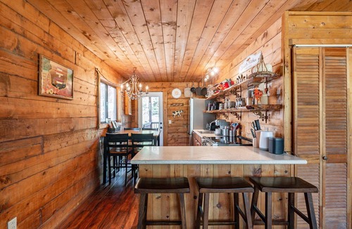 Strawberry Cabin | Rustic Cozy Cabin Hideaway with Loft & Casita in the Pines
