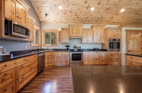 Bigfork Cabin | Rustic, Rural, Lake View - Dog Friendly | Little East Lake Escape LODGE