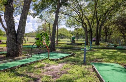 Burnet RV Rental | RV Site - Pull Through 20