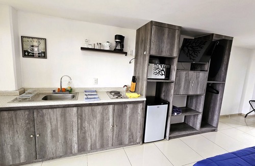 Ciudad Lopez Mateos Apartment | S06 PREMIUM SUITE Full Service WiFi Kitc