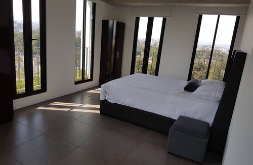 Zona 10 Apartment | safety and great apartment