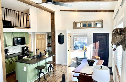Braddock Hill Ski Chalet | Sage Mountain Chalet w/Resort Amenities, hot tub, pool, fire pit, BBQ!