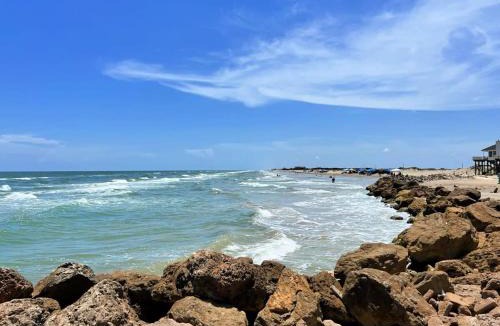 San Luis House | Sailor's Delight - Gleaming Ocean, Huge Sea Deck!