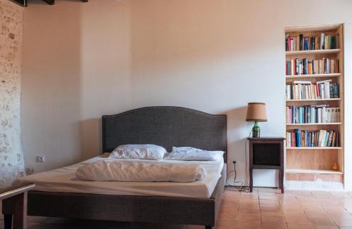 Poullignac Apartment | Saint Germain - Logis de Beaulieu