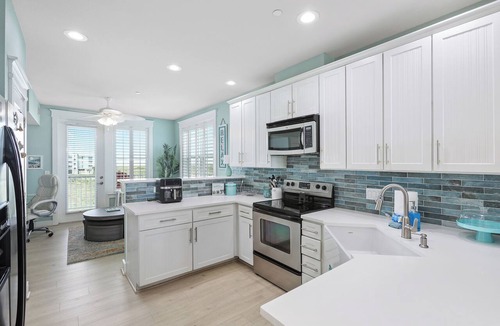 Red Fish Cove Condo | Salt & Light -Book 5+ nights and get 15% discount. 3BD/3BA. Sleeps 9