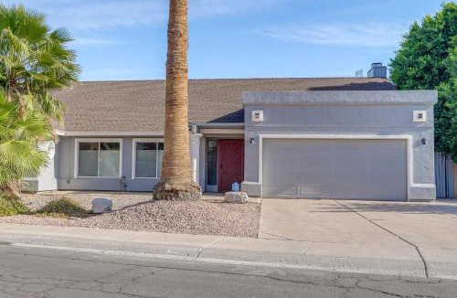 Adobe Hills House | Saltwater Pool! Family Gem Near Hurricane Harbor