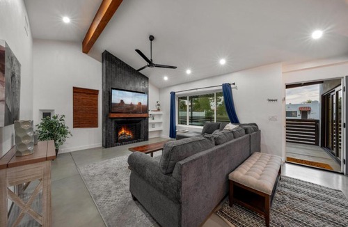 Sam Hughes House | Sam Hughes, 3 BR 2 BA, Outdoor Living, Grill