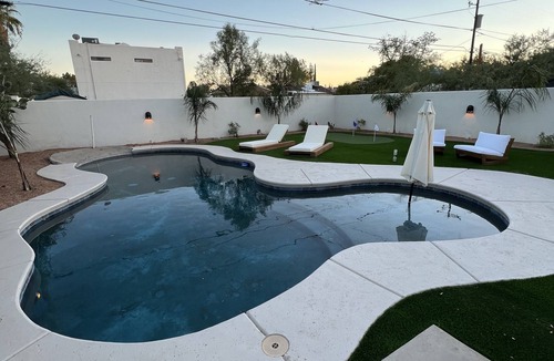 Sam Hughes House | Sam Hughes Desert Oasis, Private Pool & Walk to UA