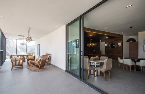 Lomas de Santa Fe Apartment | Santa Fe Place I Modern Studio in Santa Fe