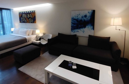 Lomas de Santa Fe Apartment | Santa Fe Place I Modern Studio in Santa Fe