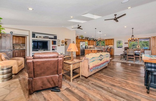 Iron Springs House | SBL Ranch! Pet friendly!