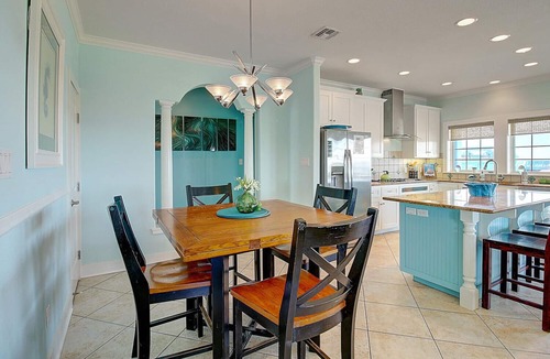 Sand Point House | Sea the View Main House as seen on HGTV -270 degree views,boardwalk,comm hot tub