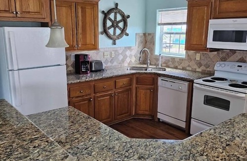 Port Bolivar House | Seahorse Sea Waterfront Home Sleeps 16 Private Dock & Great Views