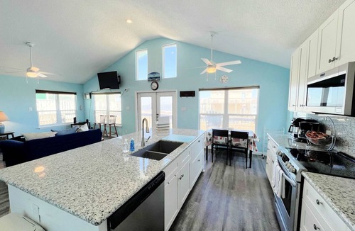 San Luis House | Seaside Solace - Quiet, Peaceful, Island Escape