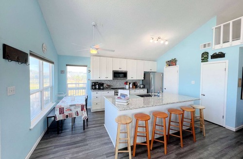San Luis House | Seaside Solace - Quiet, Peaceful, Island Escape