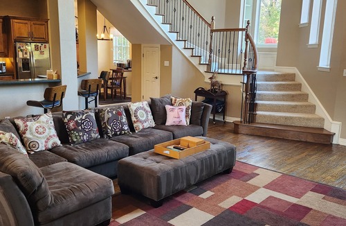 Flower Mound House | Secluded 4 bed/3bath with pool in Flower Mound with views to Lake Grapevine!