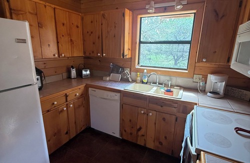 Sabinal Cabin | Secluded cabin on 15 ac. teeming with wildlife, .4 mile from 7 Bluffs crossing.