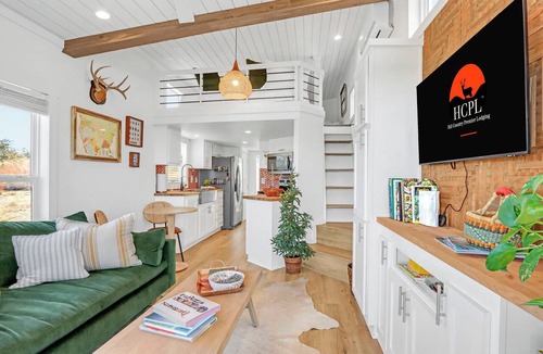 Johnson City House | Secluded Hill Country Ranch on 105 Acres Near Pedernales State Park