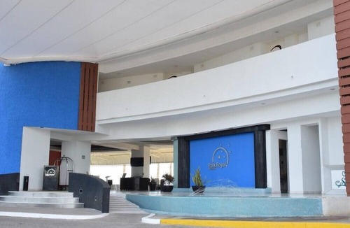 Marina Mazatlan Hotel | Secluded Junior Suite w Jacuzzi & Pool Ideal for Couple Getaway