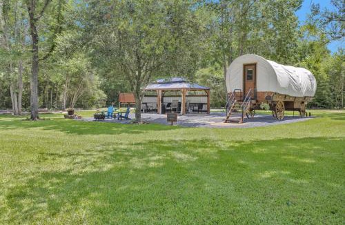 Montgomery House | Secluded Luxury Wagon with Pond, King Bed, Full Bath, Patio