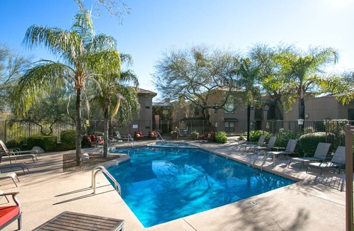 Tucson Condo | Second Floor Spacious 2 bedrm/1 bath with Fantastic Mountain Views