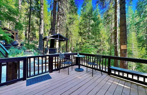 Pollock Pines Cabin | Serene Mountain Escape-Cozy Cabin Near Sly Park
