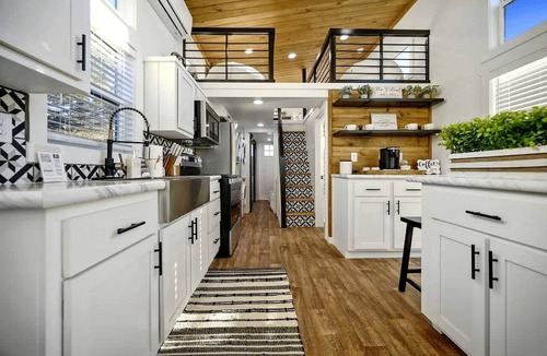 Clayton Cabin | Serene Tiny Home Retreat with Sunrise Lake & Mountain Views in Pushmataha County, Oklahoma