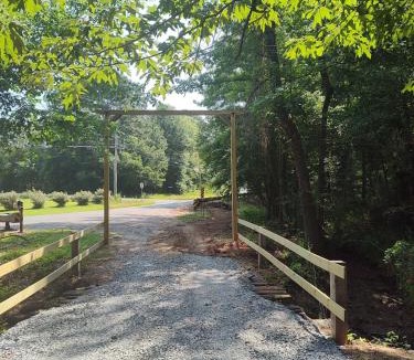 Benton House | Shady Pine Cabin
