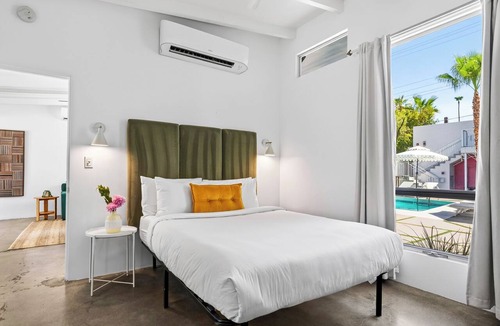 Tahquitz River Estates Hotel | Shared Pool + Hot Tub + Putting Green | Walk to Dining | The Rosalie